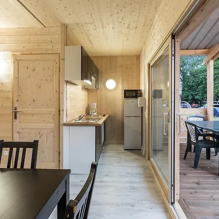 Kemp Village Mont Blanc - Camping L'ecureuil